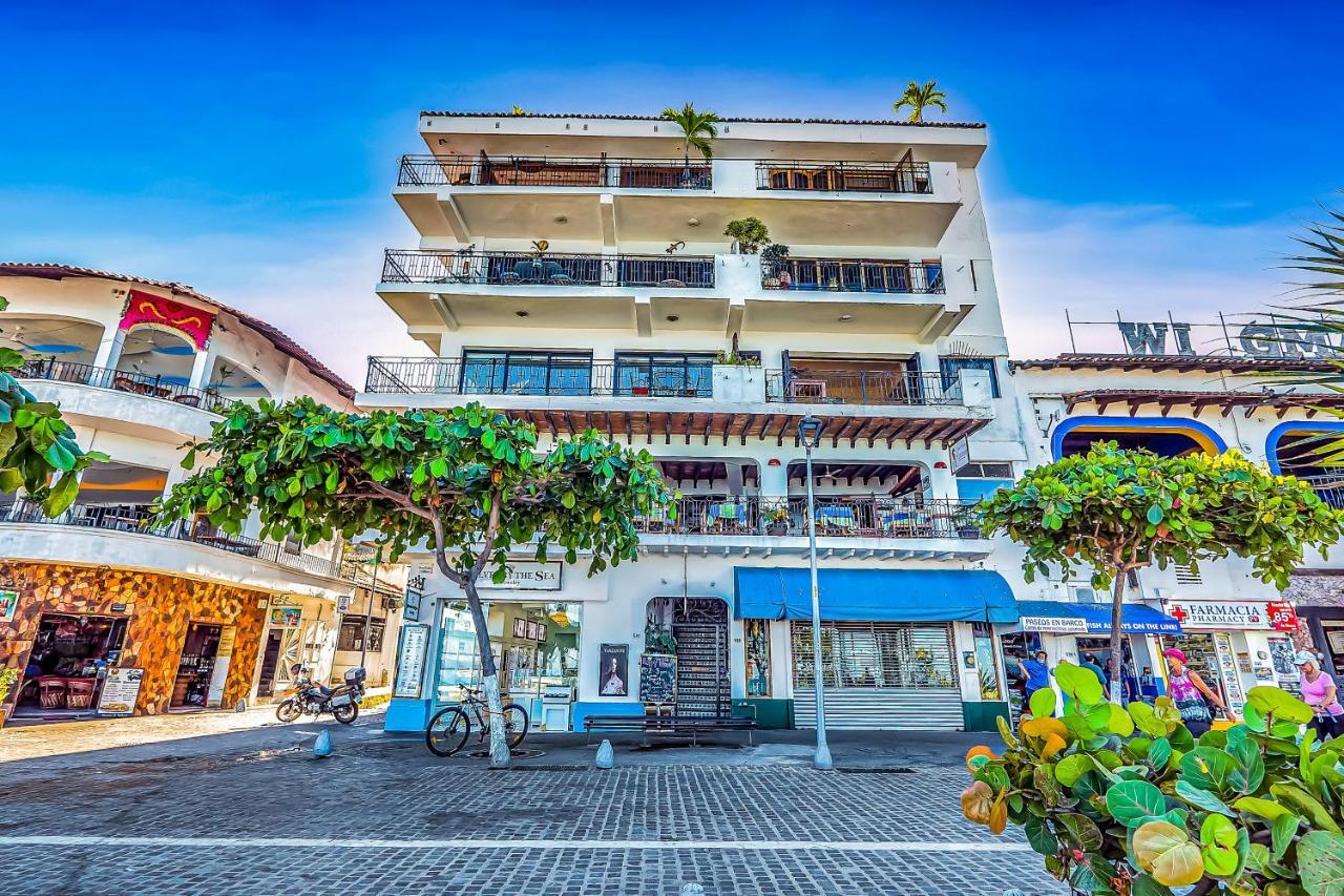 Malecon Beach Side Downtown Condo Puerto Vallarta Exterior foto