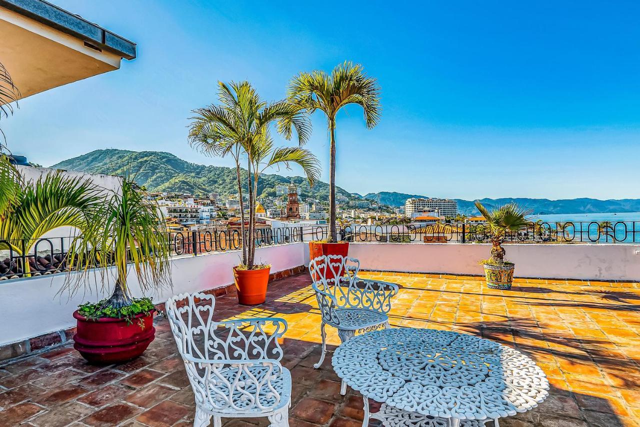 Malecon Beach Side Downtown Condo Puerto Vallarta Exterior foto